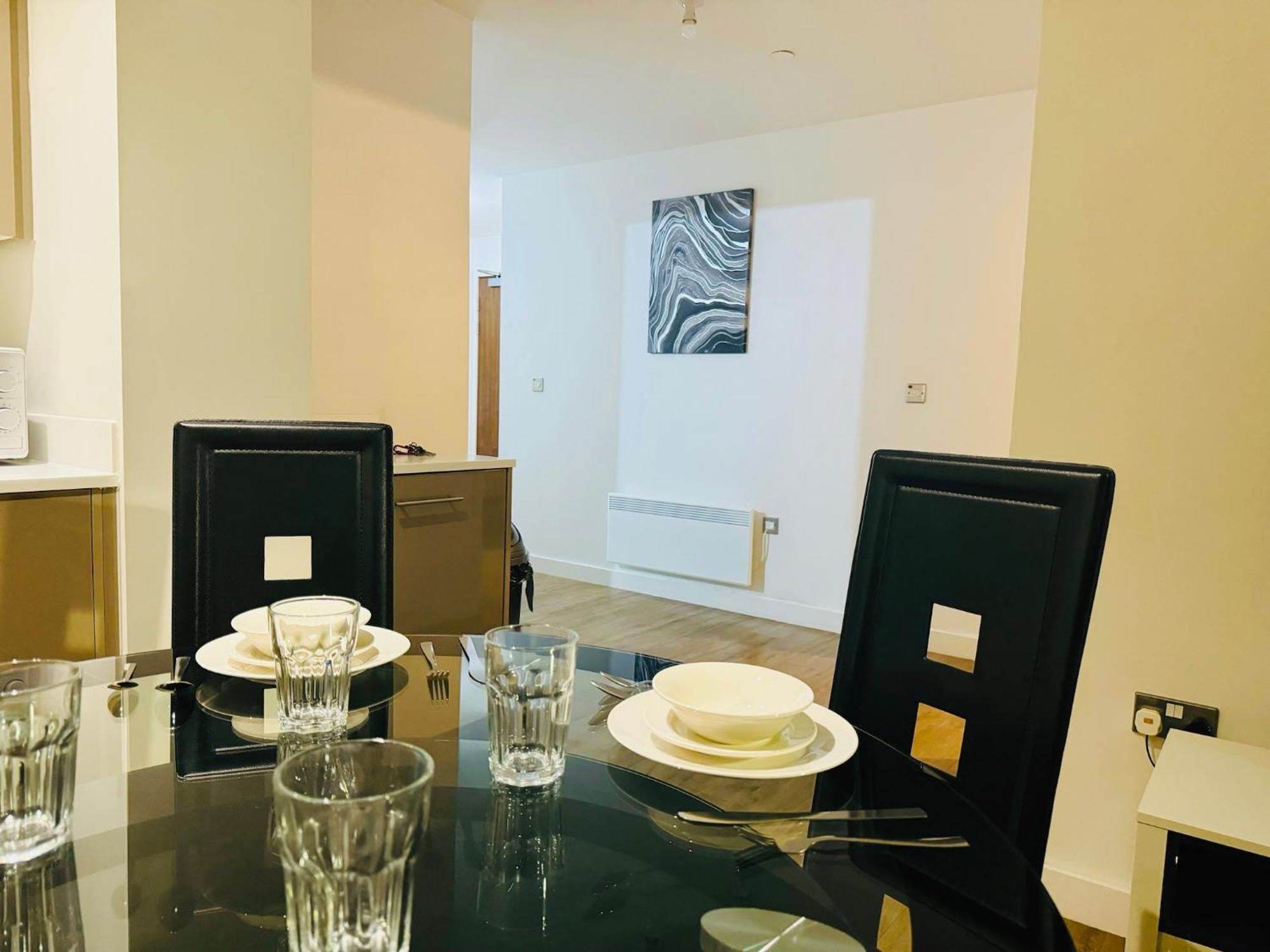 Last-Minute Specials L Book It Now L Sleeps Up To 4 L 2 Bed 2 Bath - Gym - Prime Birmingham Location L Jvt Short Lets Eksteriør billede