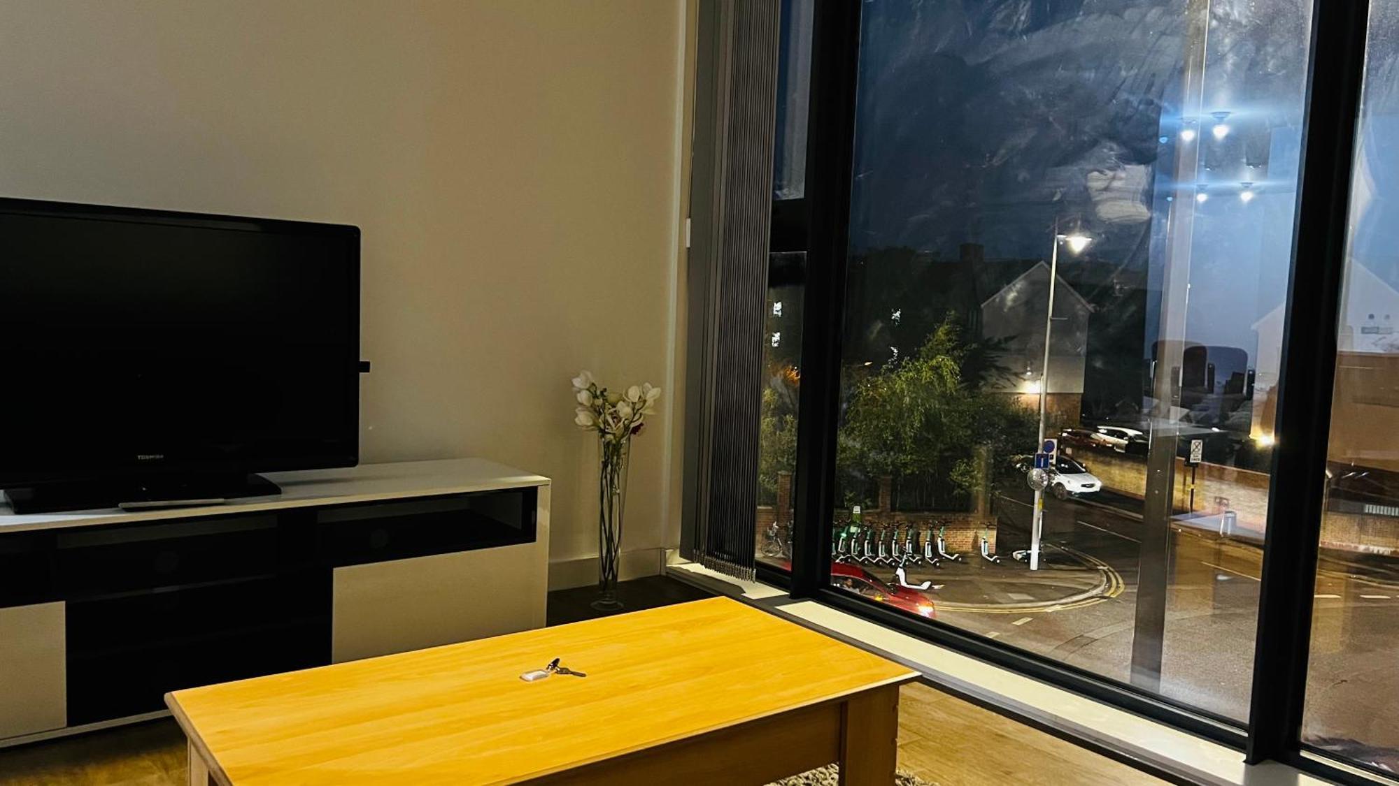 Last-Minute Specials L Book It Now L Sleeps Up To 4 L 2 Bed 2 Bath - Gym - Prime Birmingham Location L Jvt Short Lets Eksteriør billede